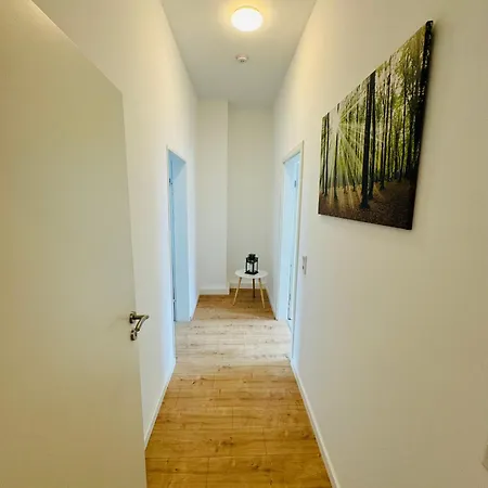 Neu Und Modern - 2 Schlafzimmer - Arbeitsplatz - Nespresso *