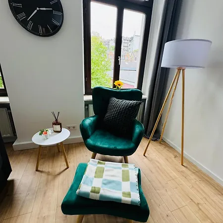 Neu Und Modern - 2 Schlafzimmer - Arbeitsplatz - Nespresso