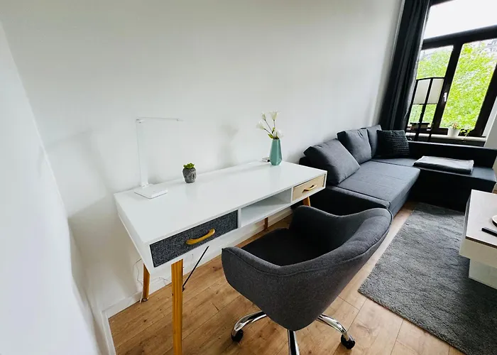 Neu Und Modern - 2 Schlafzimmer - Arbeitsplatz - Nespresso Wuppertal